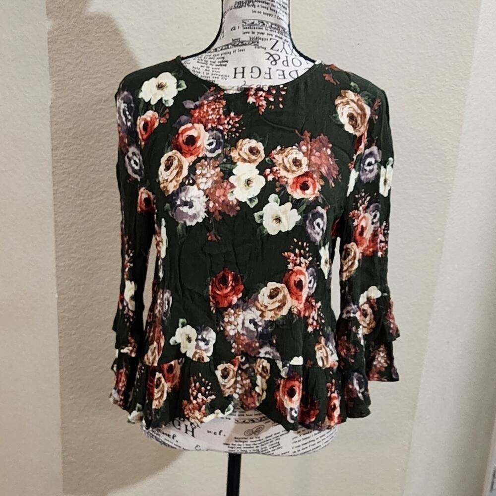 Altar'd State dark green floral flowy babydoll long sleeve top size XS